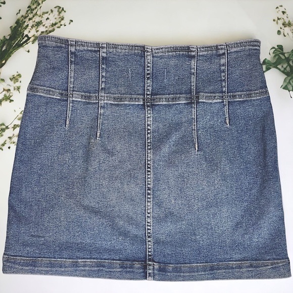 We The Free | Free People Denim Indigo Blue Virgo Mini Skirt Size 30 - Picture 4 of 13